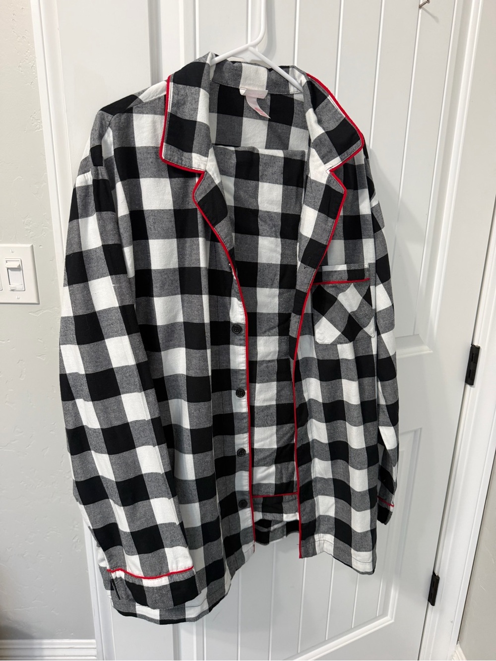Black & White Checkered Men’s pajama set